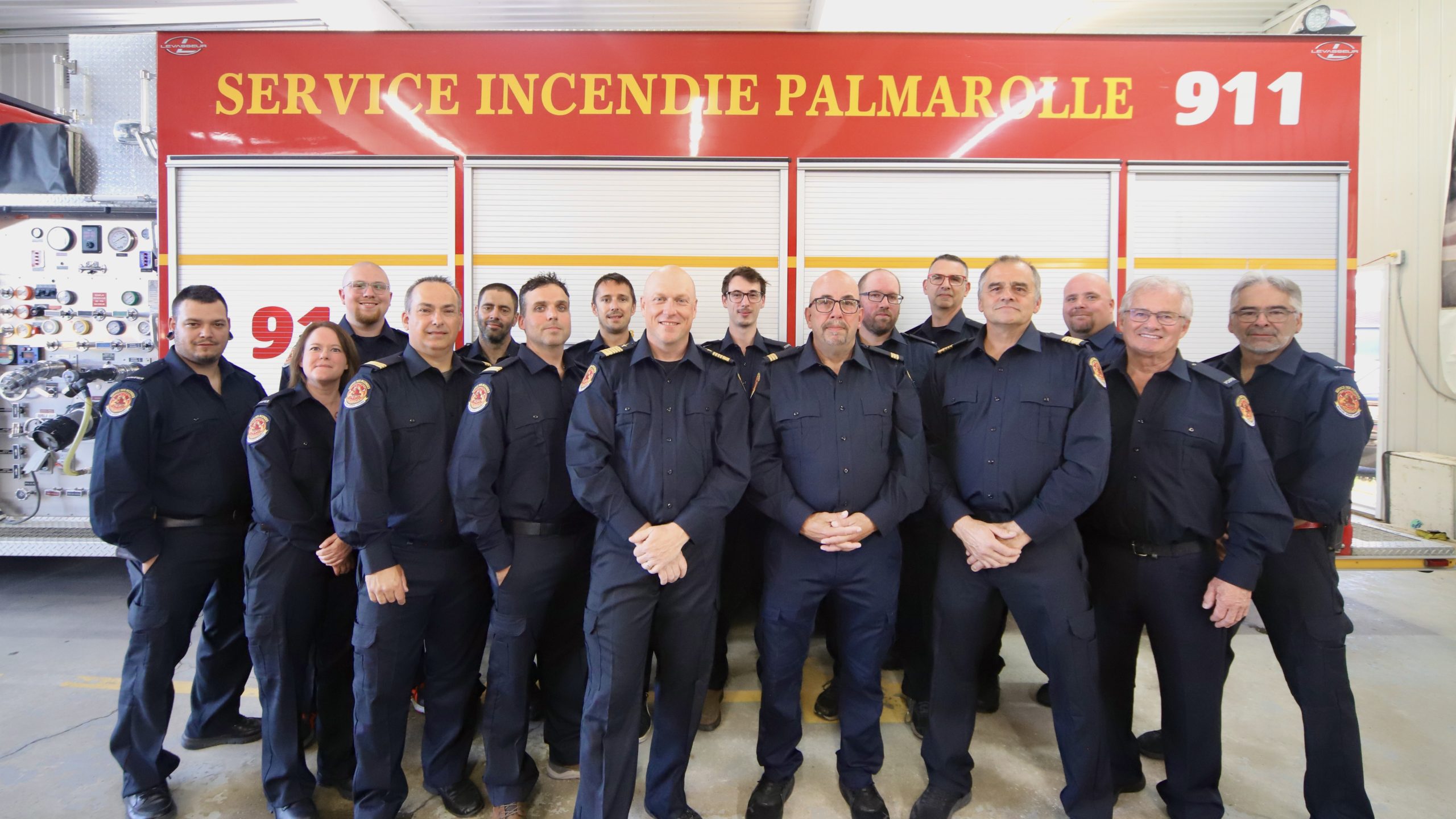 Sylvain Thibodeau et la Brigade des pompiers de Palmarolle